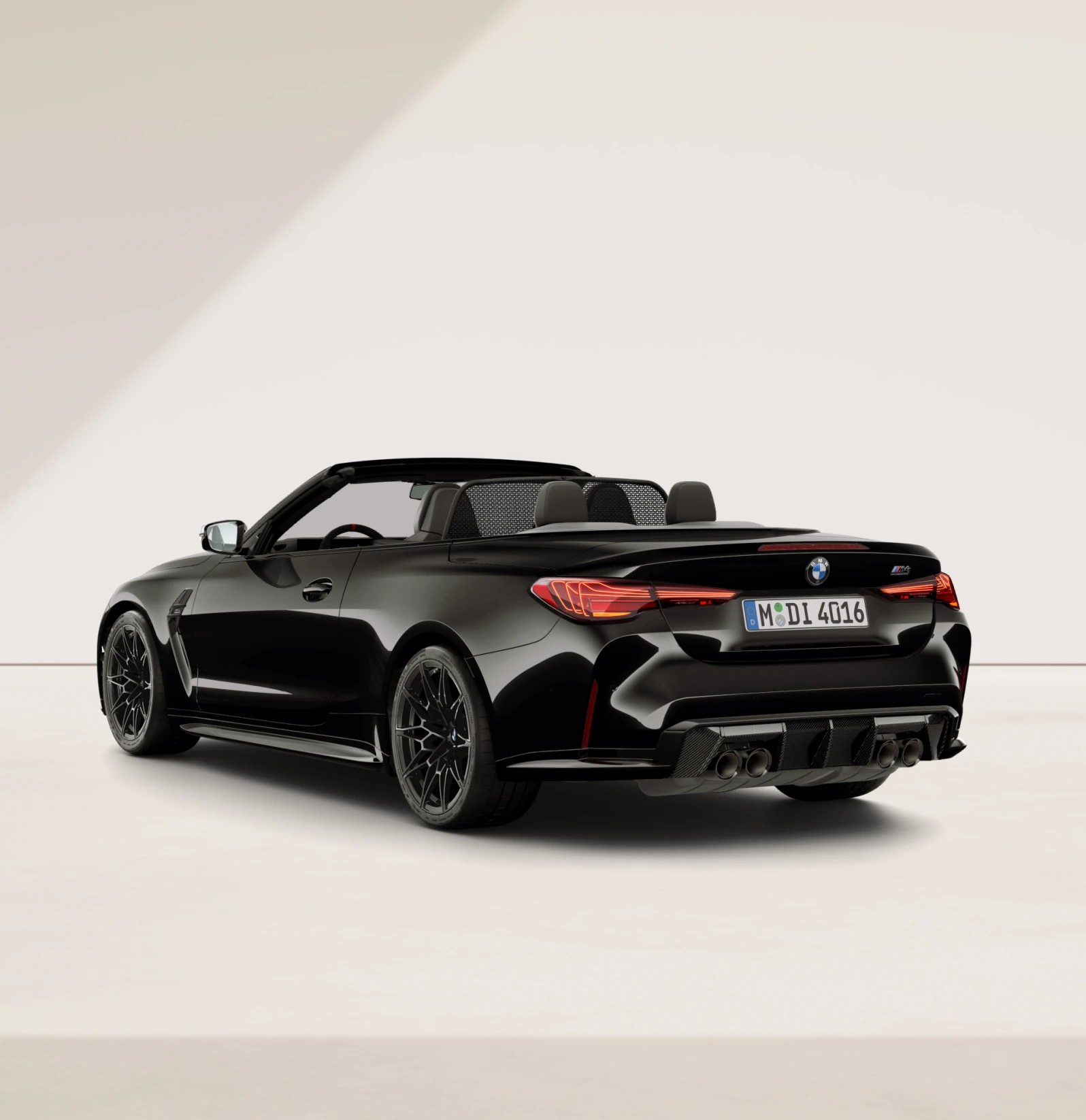 BMW M4 Competition M xDrive Cabrio-image-4