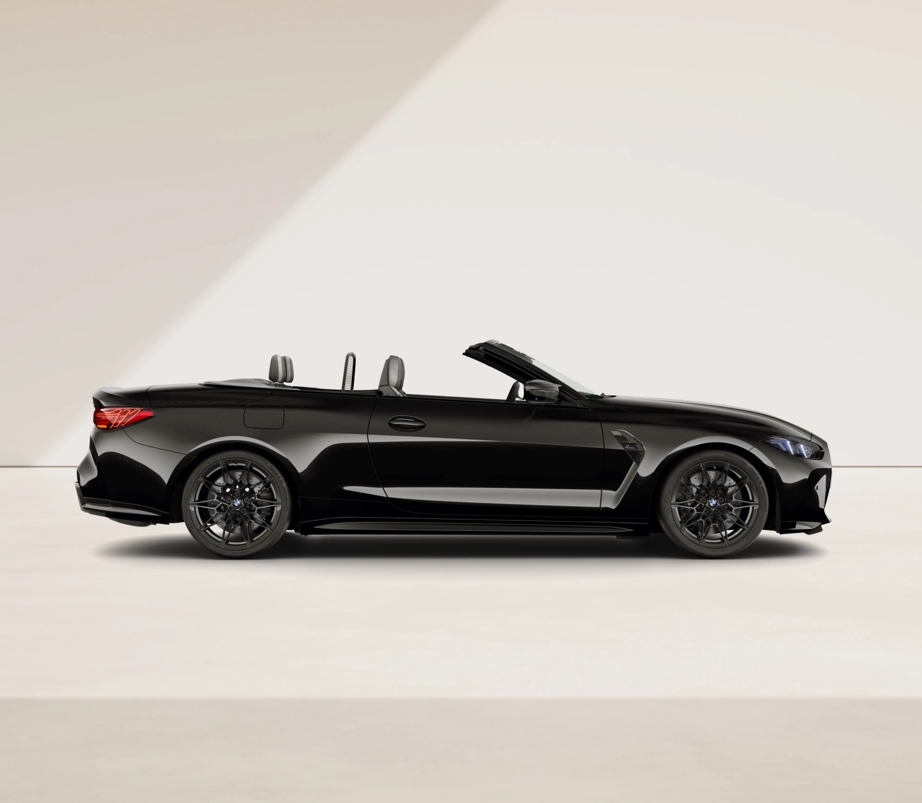 BMW M4 Competition M xDrive Cabrio-image-1