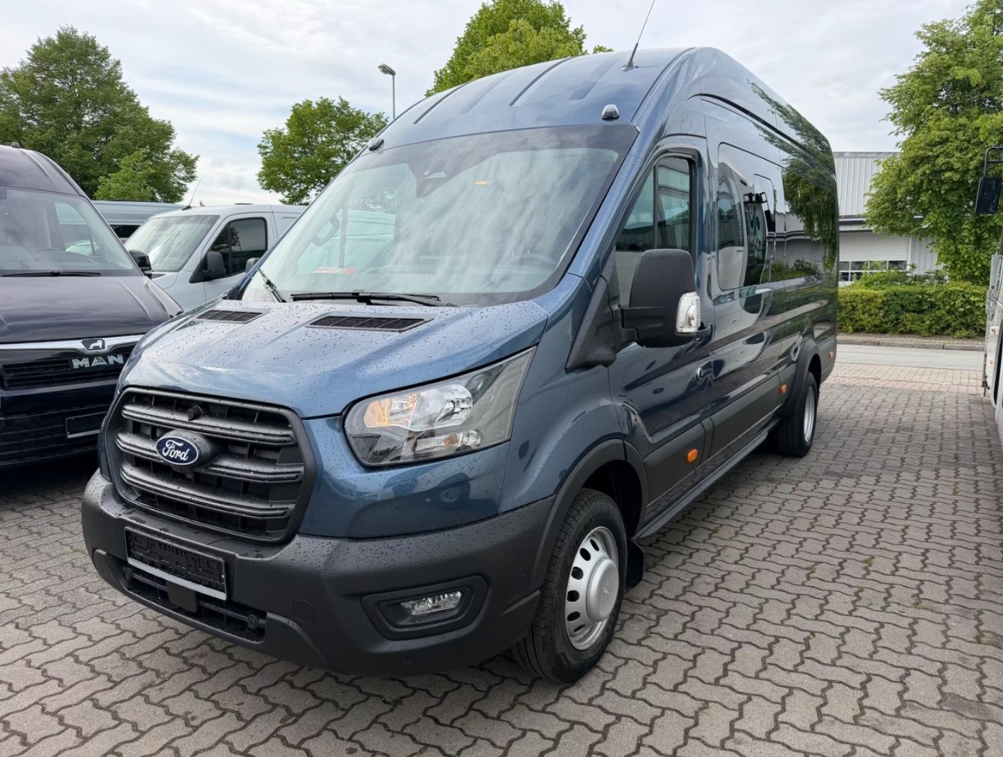 FORD Transit 460 18-Sitzer-image-0