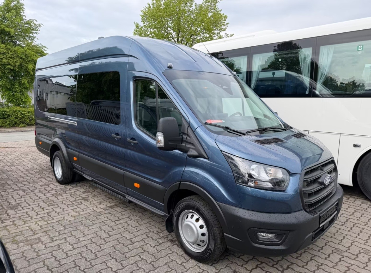 FORD Transit 460 18-Sitzer-image-1