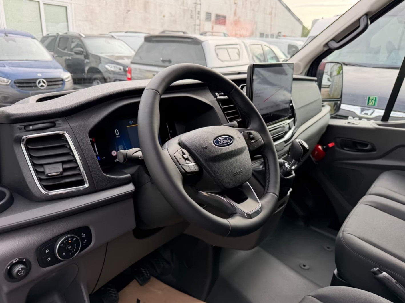 FORD Transit 460 18-Sitzer-image-12