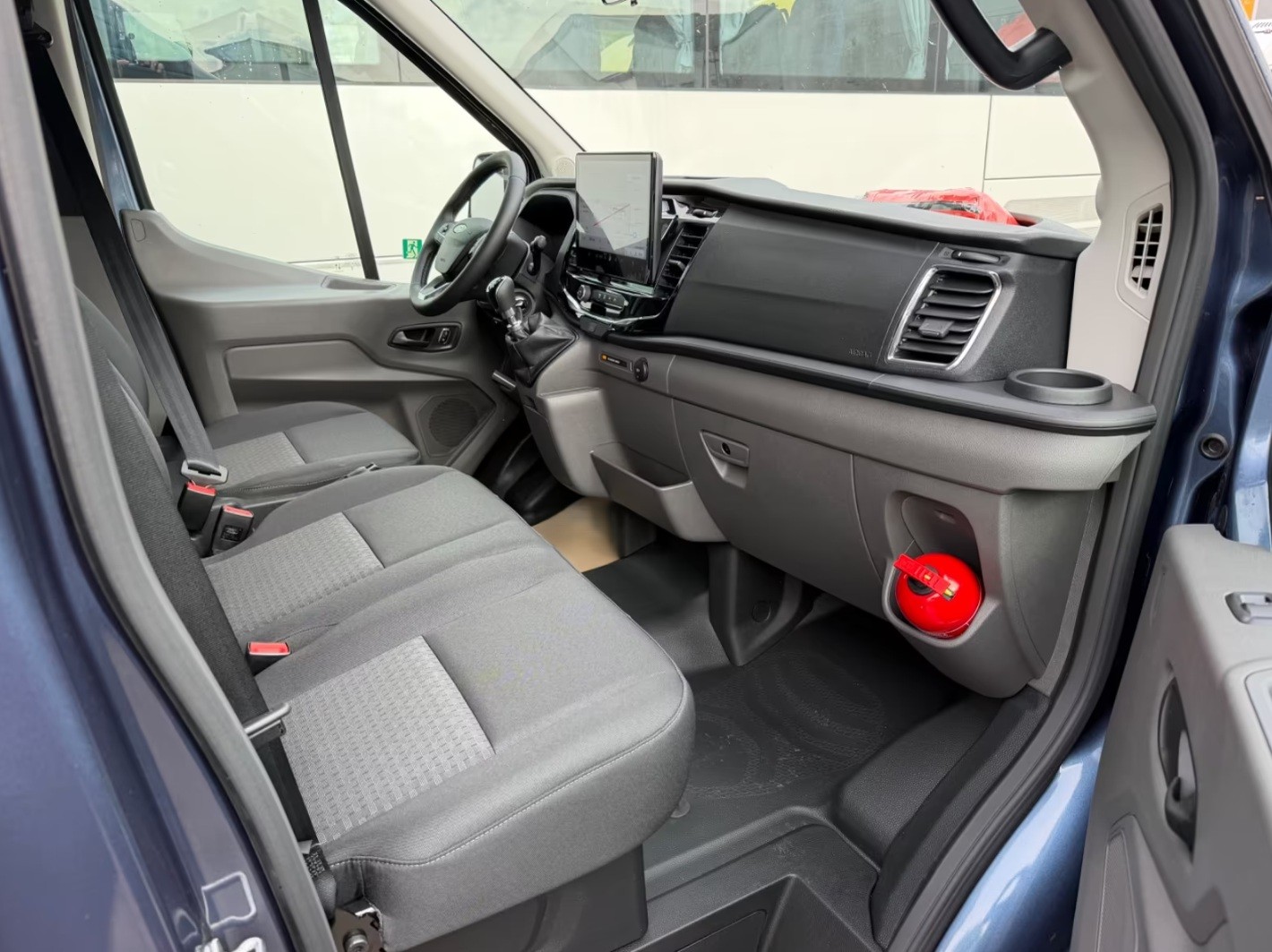 FORD Transit 460 18-Sitzer-image-11