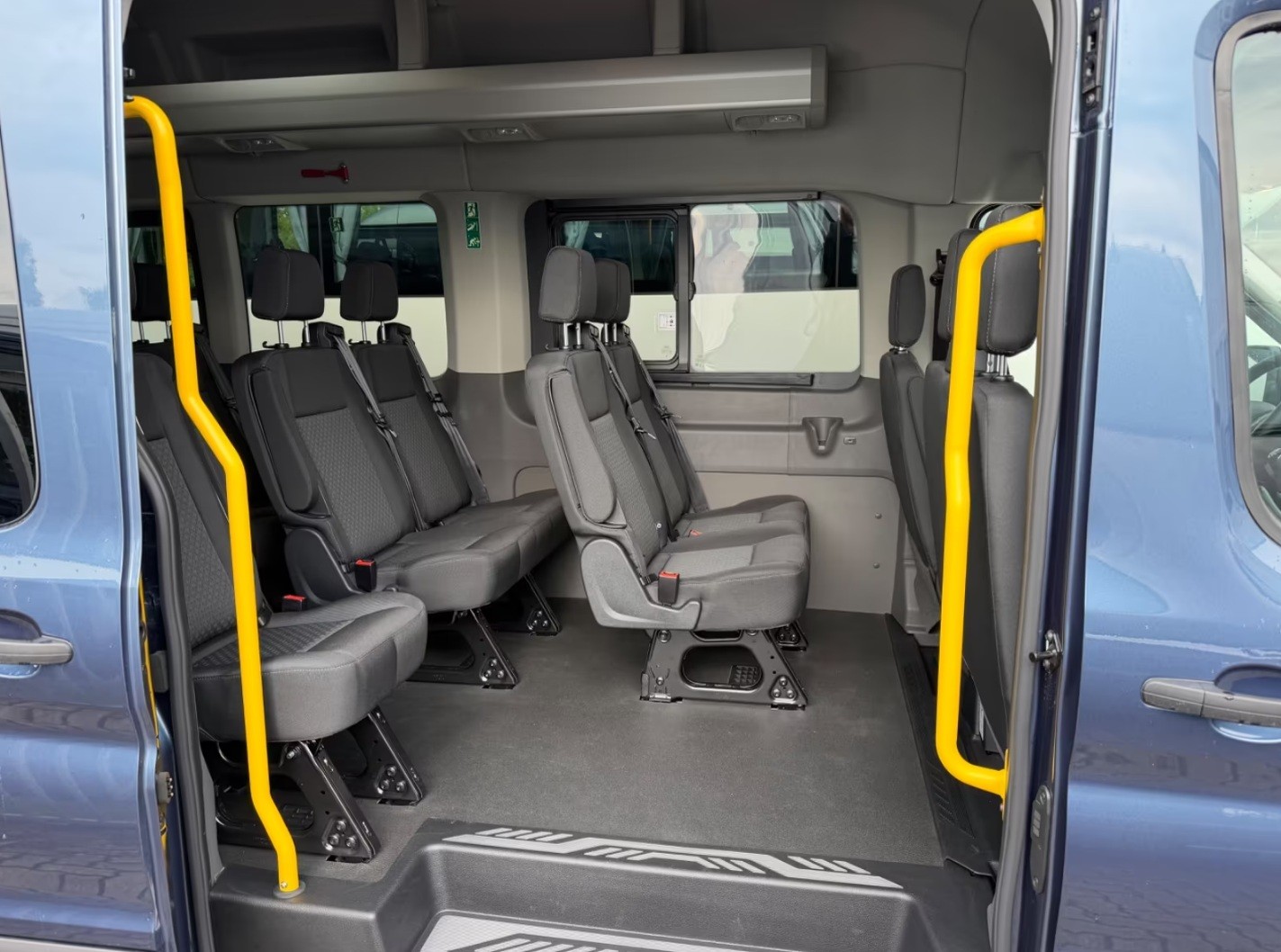 FORD Transit 460 18-Sitzer-image-4