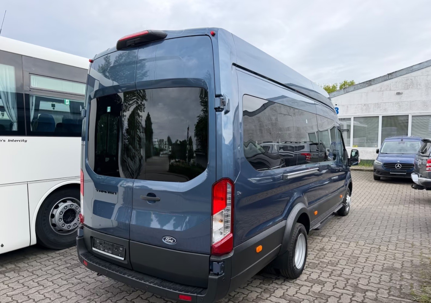 FORD Transit 460 18-Sitzer-image-3