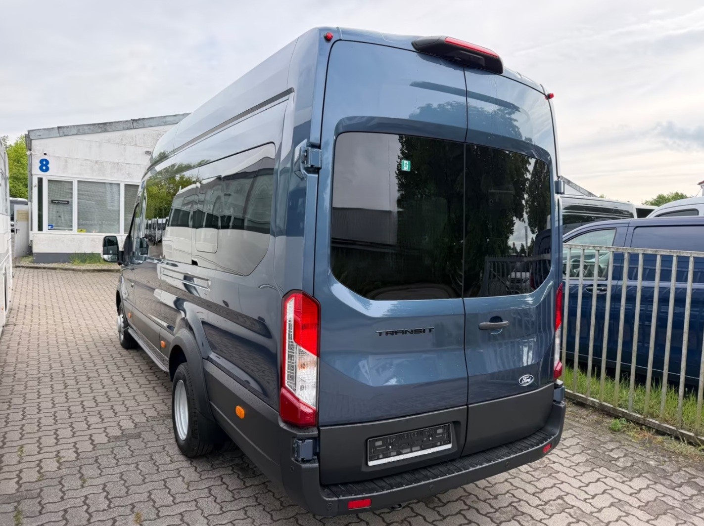 FORD Transit 460 18-Sitzer-image-2