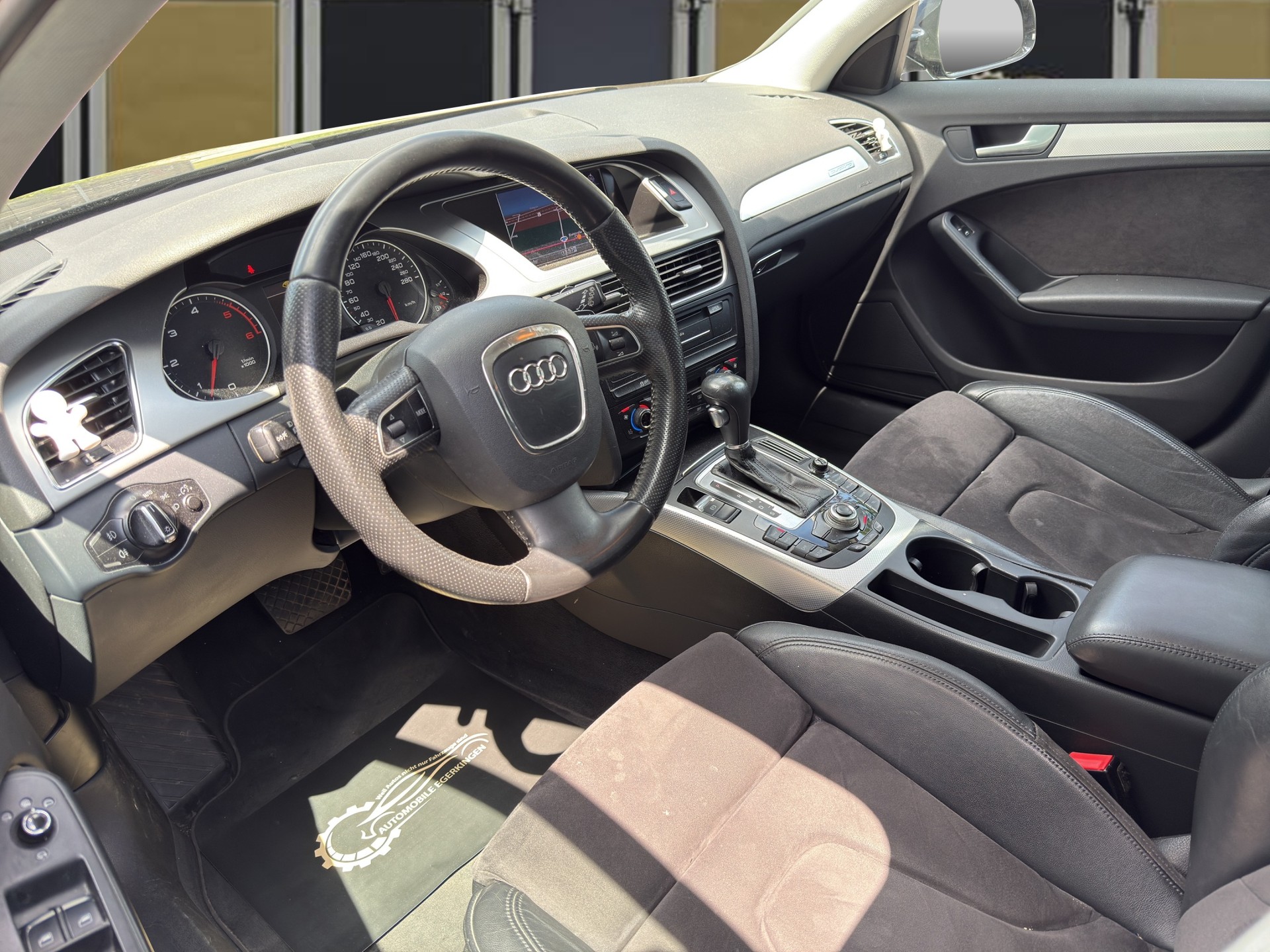 AUDI A4 Avant 3.0 TDI add Blue quattro tiptronic-image-8