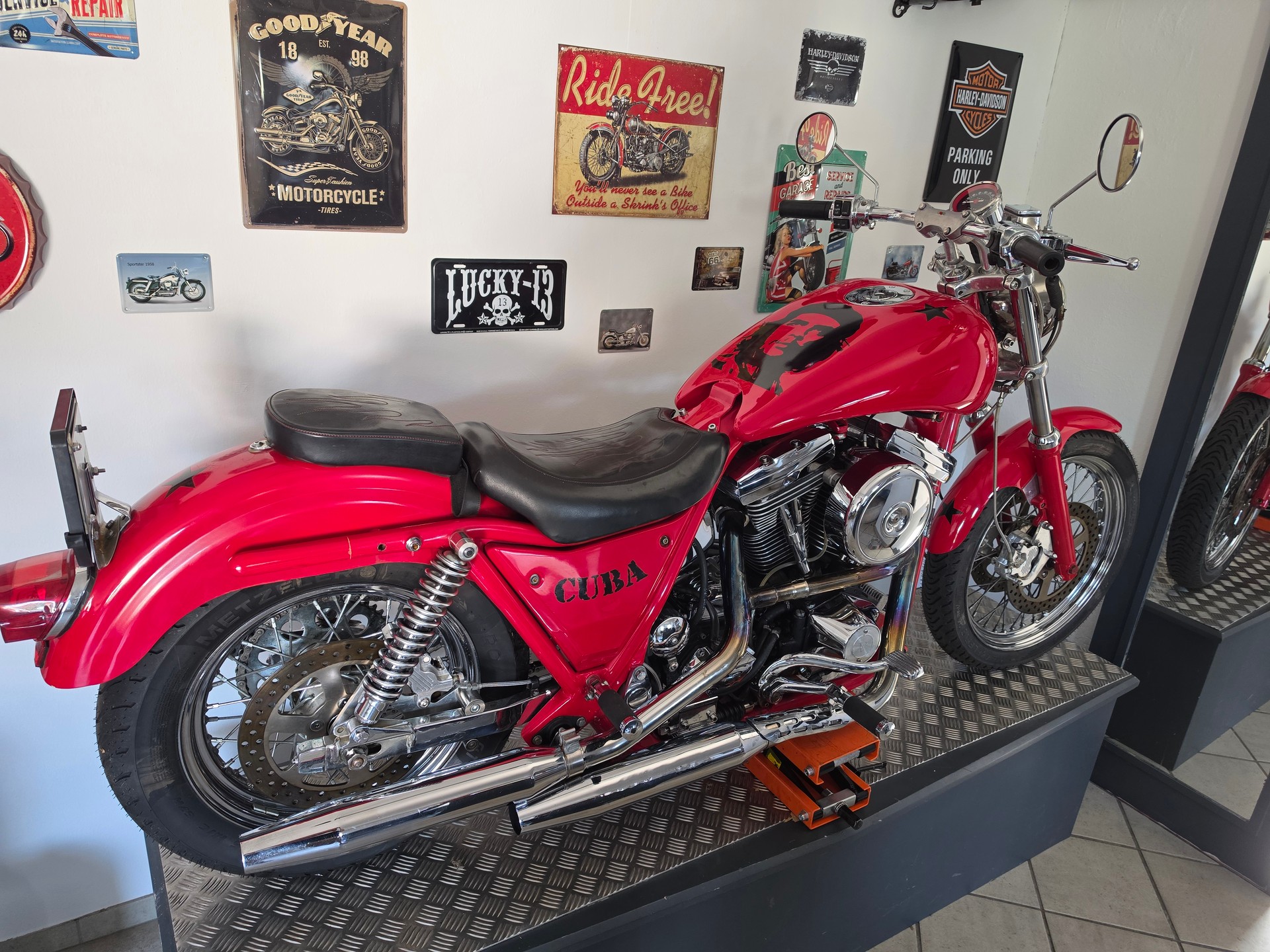 HARLEY-DAVIDSON FXRS Low Glide-image-1