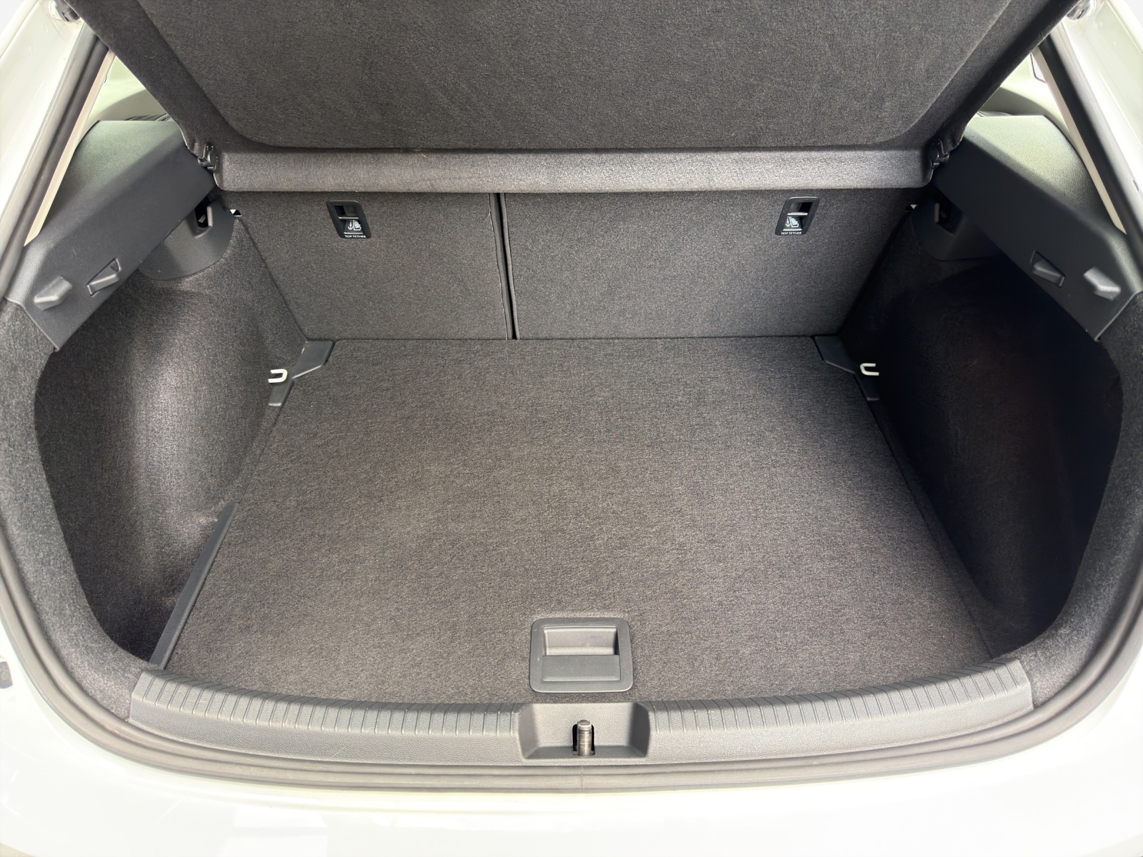 VW Taigo 1.0 TSI Life-image-12