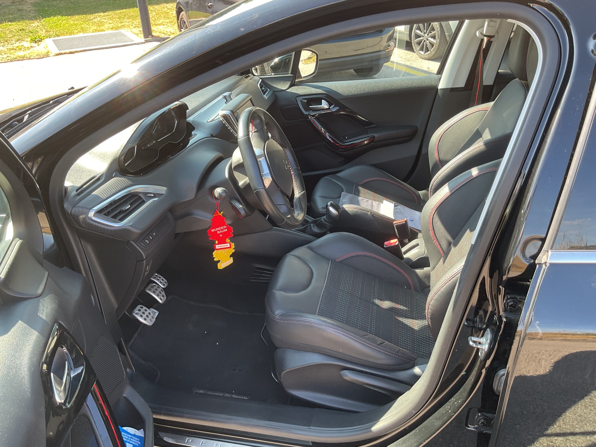 PEUGEOT 1.2 PureTech GT Line S/S-image-3