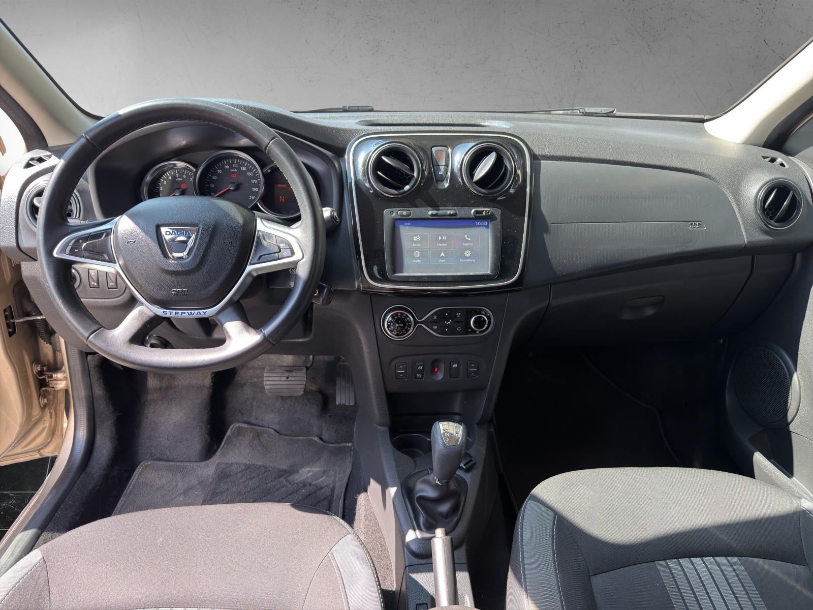 DACIA Sandero Tce 90 Stepway Automatic-image-10