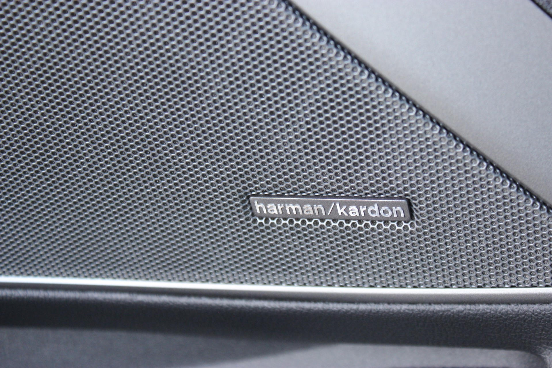 BMW M3 CS Touring Individual *LAGUNA SECA BLAU*-image-12