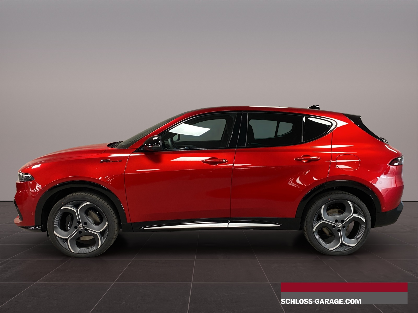 ALFA ROMEO TONALE 1.3 PHEV Sport Spec-showroom-element-2