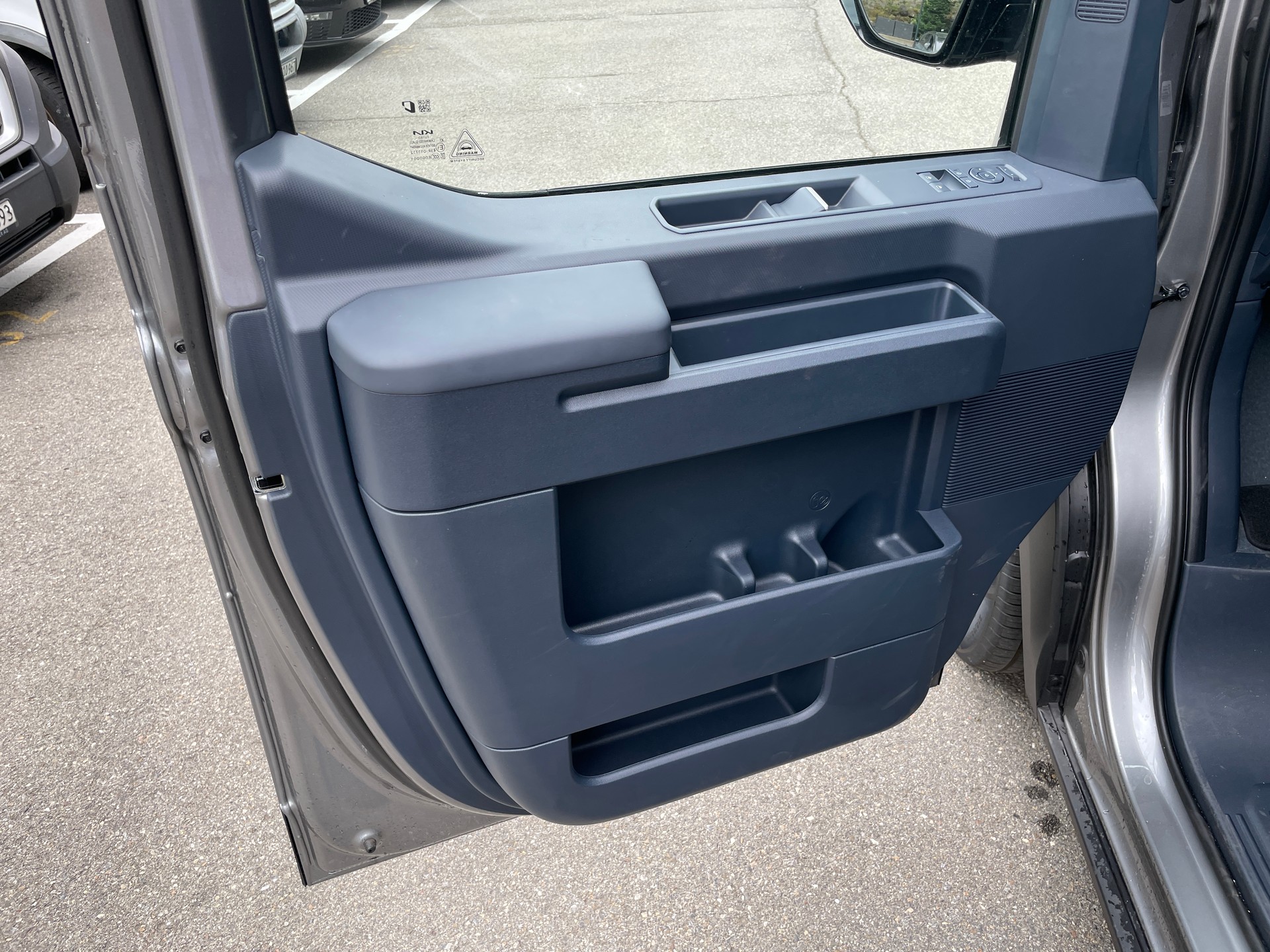 KIA PV5 71.2 kWh Elite-image-13
