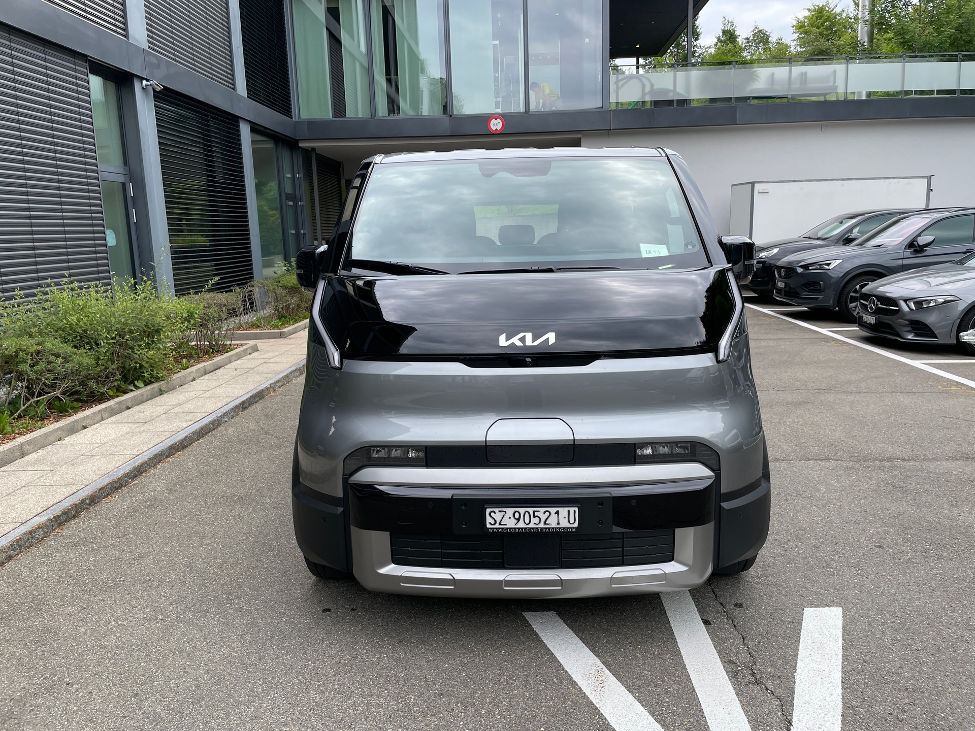 KIA PV5 71.2 kWh Elite-image-12
