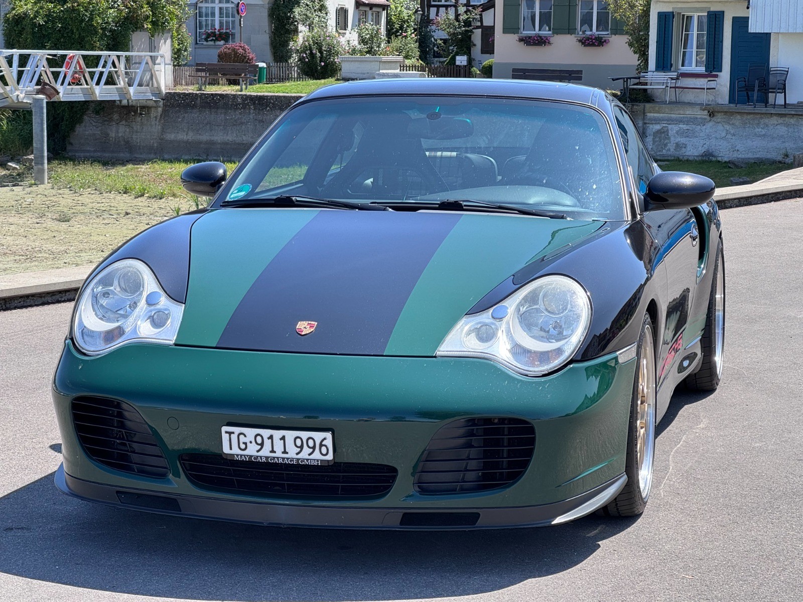 PORSCHE 911 Turbo-image-0
