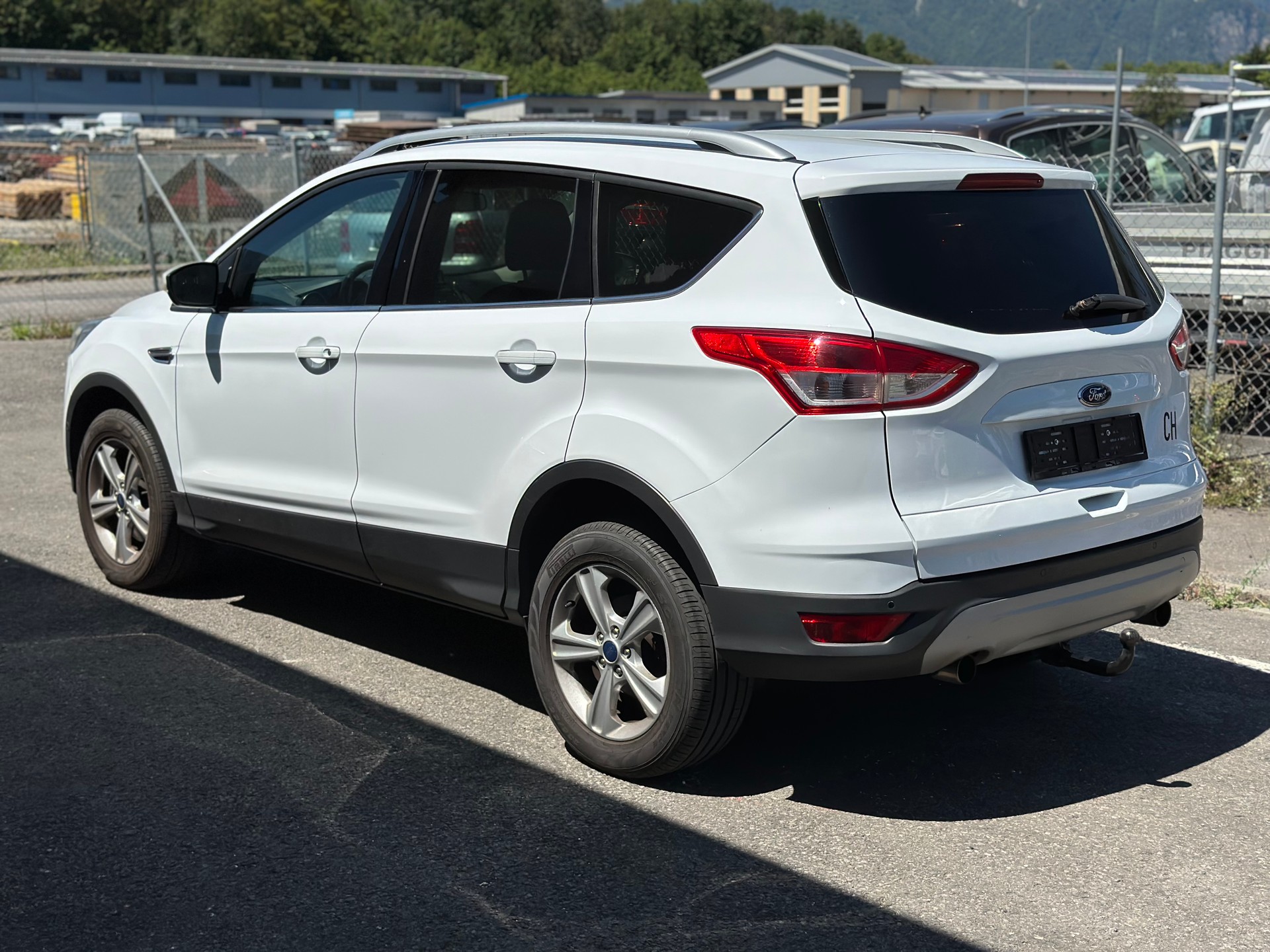 FORD Kuga 1.5 SCTi Titanium 4WD Automatic-image-3