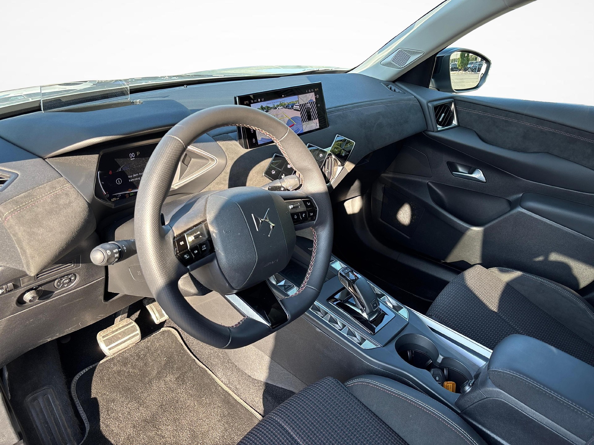 DS AUTOMOBILES 3 Crossback 1.2 PureTech 130 Ligne Noire-image-5