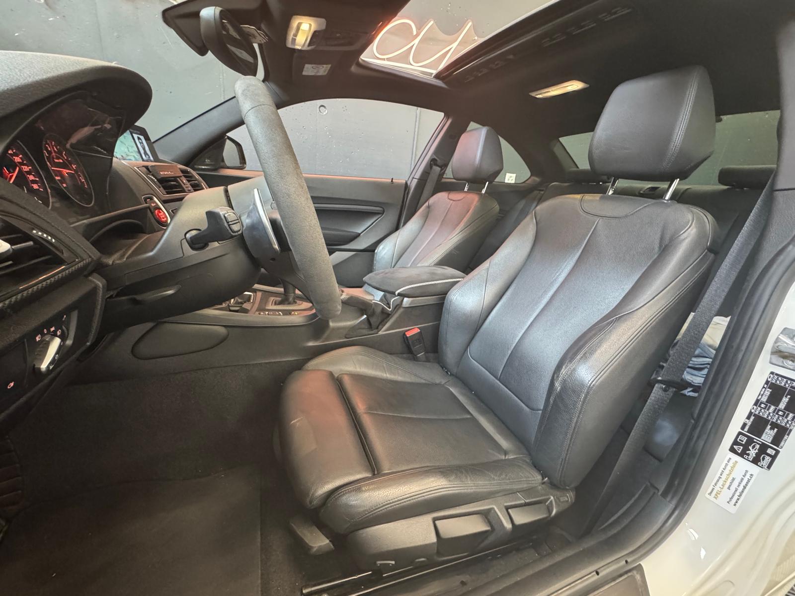 BMW M235i xDrive Steptronic-image-9