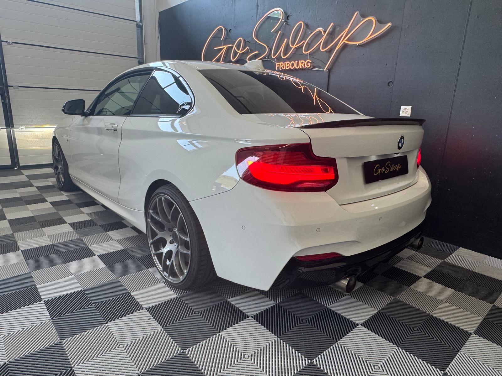 BMW M235i xDrive Steptronic-image-3