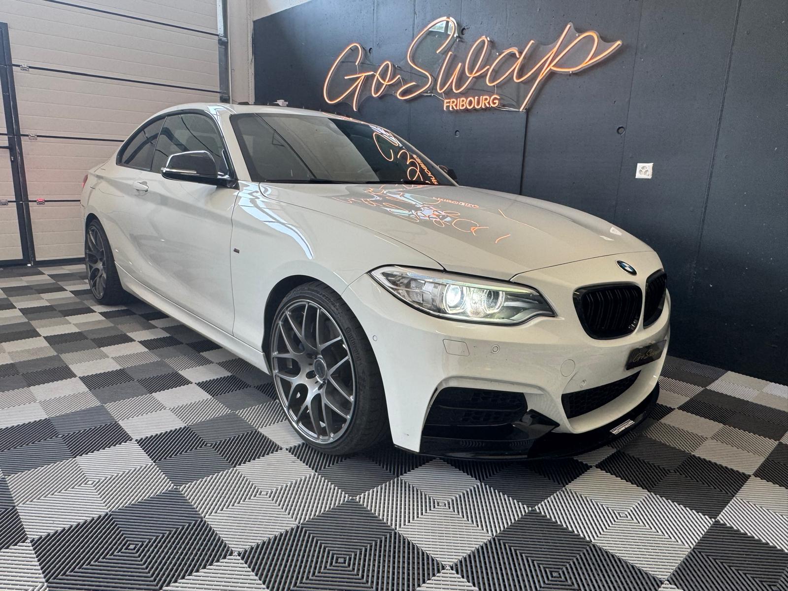 BMW M235i xDrive Steptronic-image-7