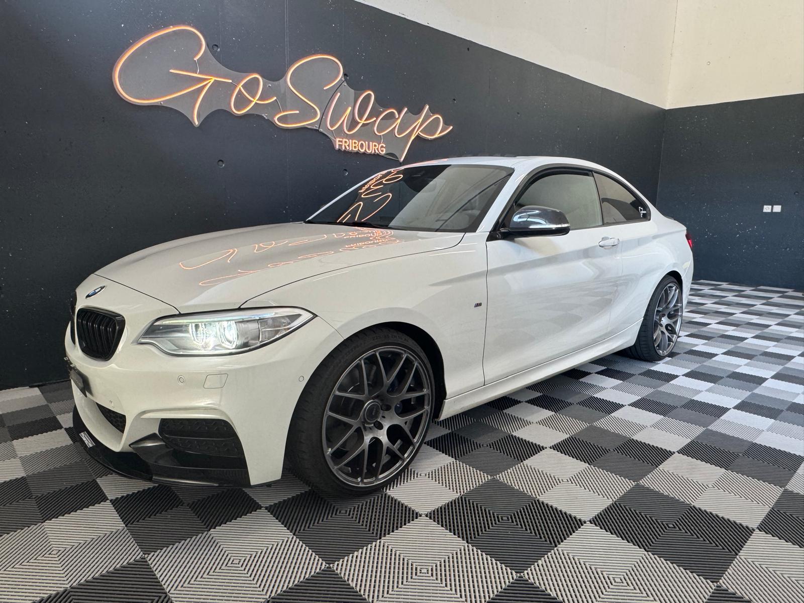 BMW M235i xDrive Steptronic-image-0