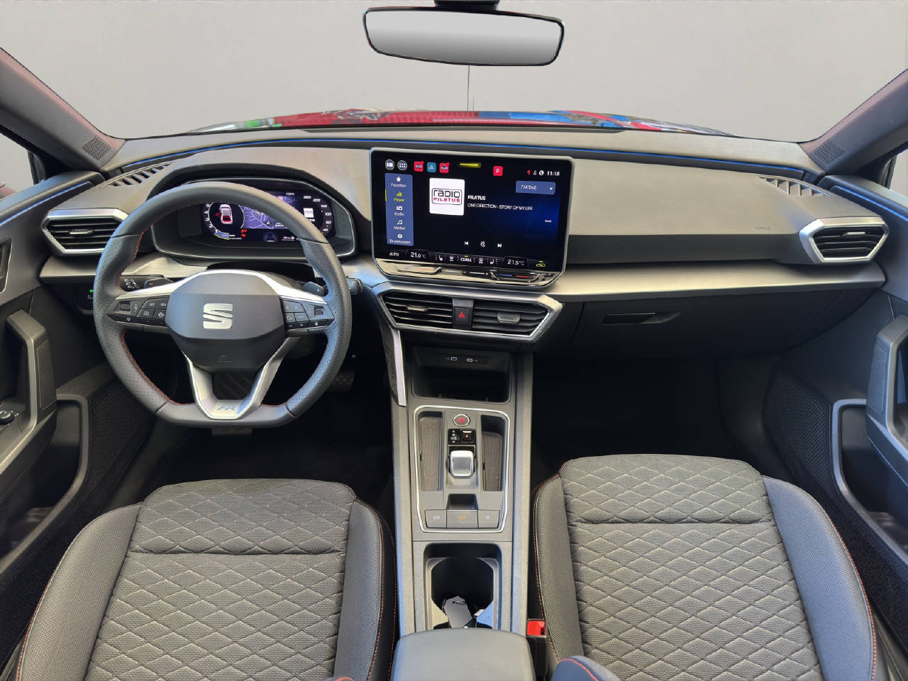 SEAT Leon 1.5 eTSI 150PS FR DSG-image-2