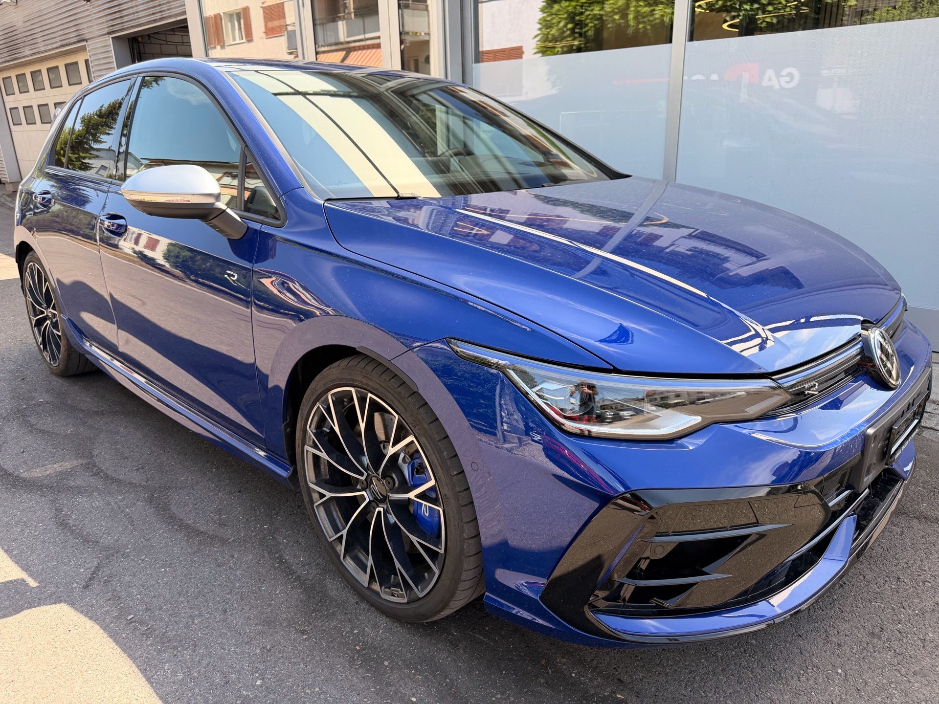 VW Golf R 2.0 TSI 333 PS 4MOTION *** AKRAPOVIC ABGAS & LEDER NAPPA ***-showroom-element-2
