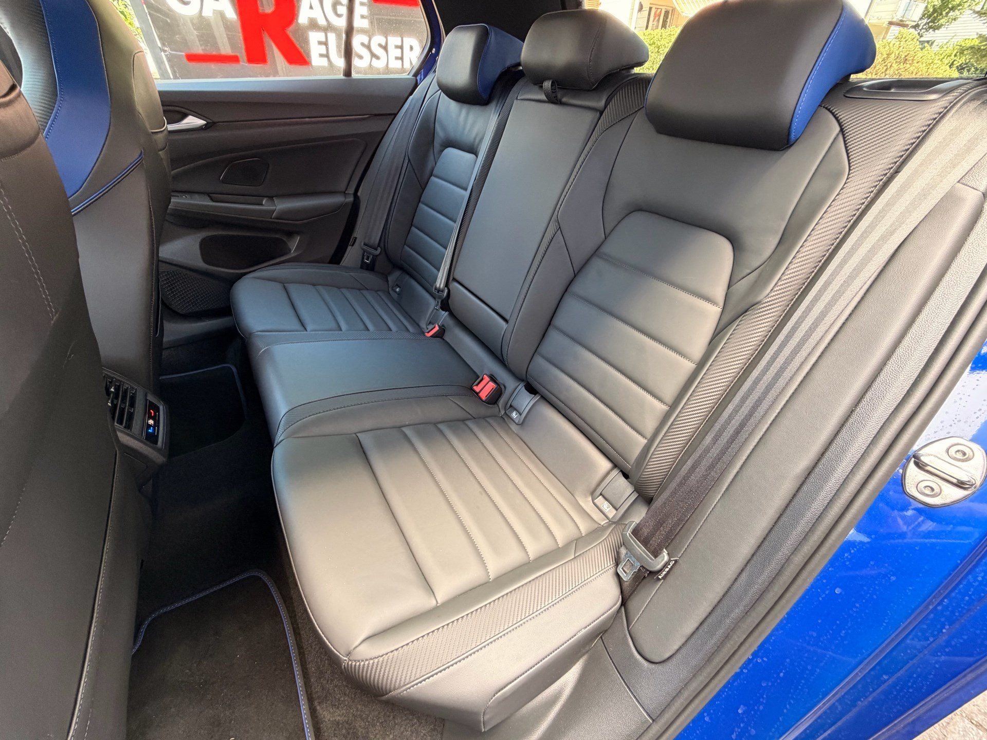 VW Golf R 2.0 TSI 333 PS 4MOTION *** AKRAPOVIC ABGAS & LEDER NAPPA ***-image-29