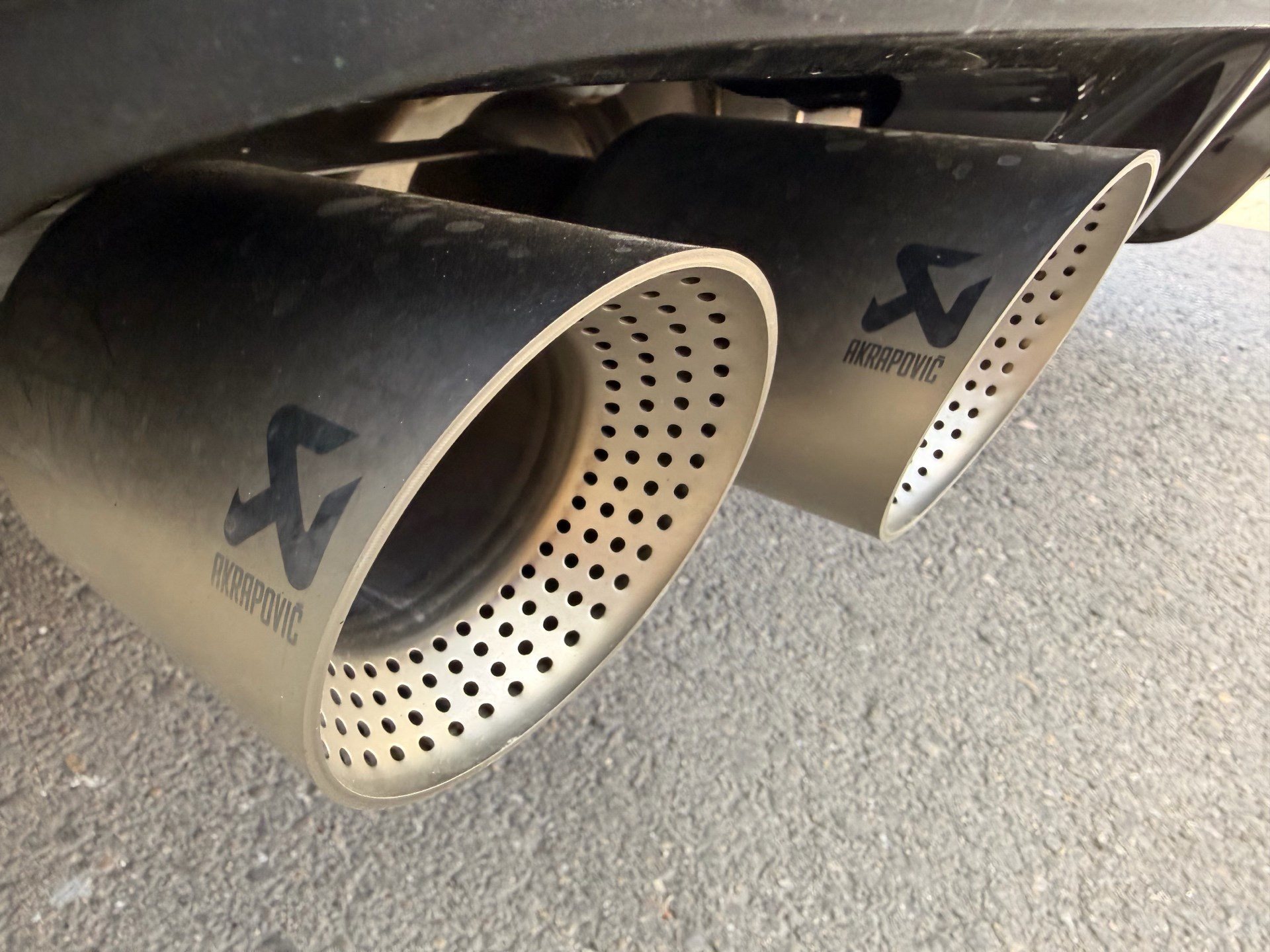 VW Golf R 2.0 TSI 333 PS 4MOTION *** AKRAPOVIC ABGAS & LEDER NAPPA ***-image-31
