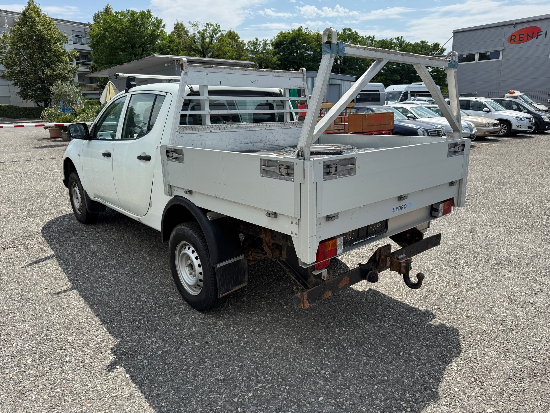 MITSUBISHI L 200 2.5 DID Invite Double Cab-image-2