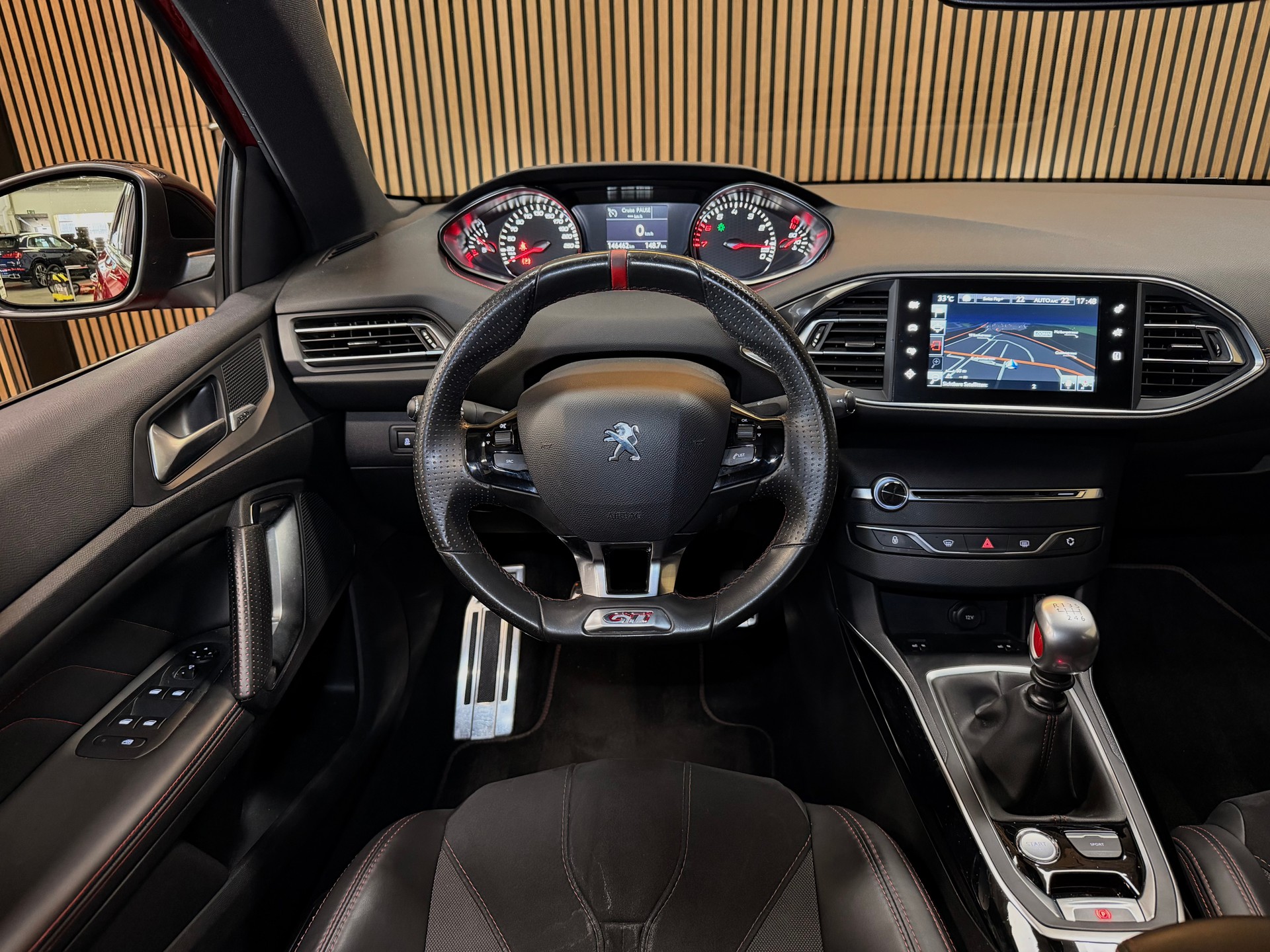 PEUGEOT 308 1.6 GTi-image-19
