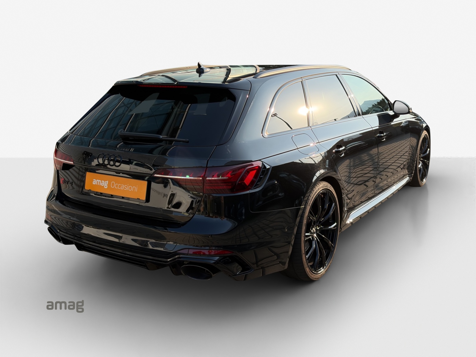 AUDI RS4 Avant quattro tiptronic-image-4