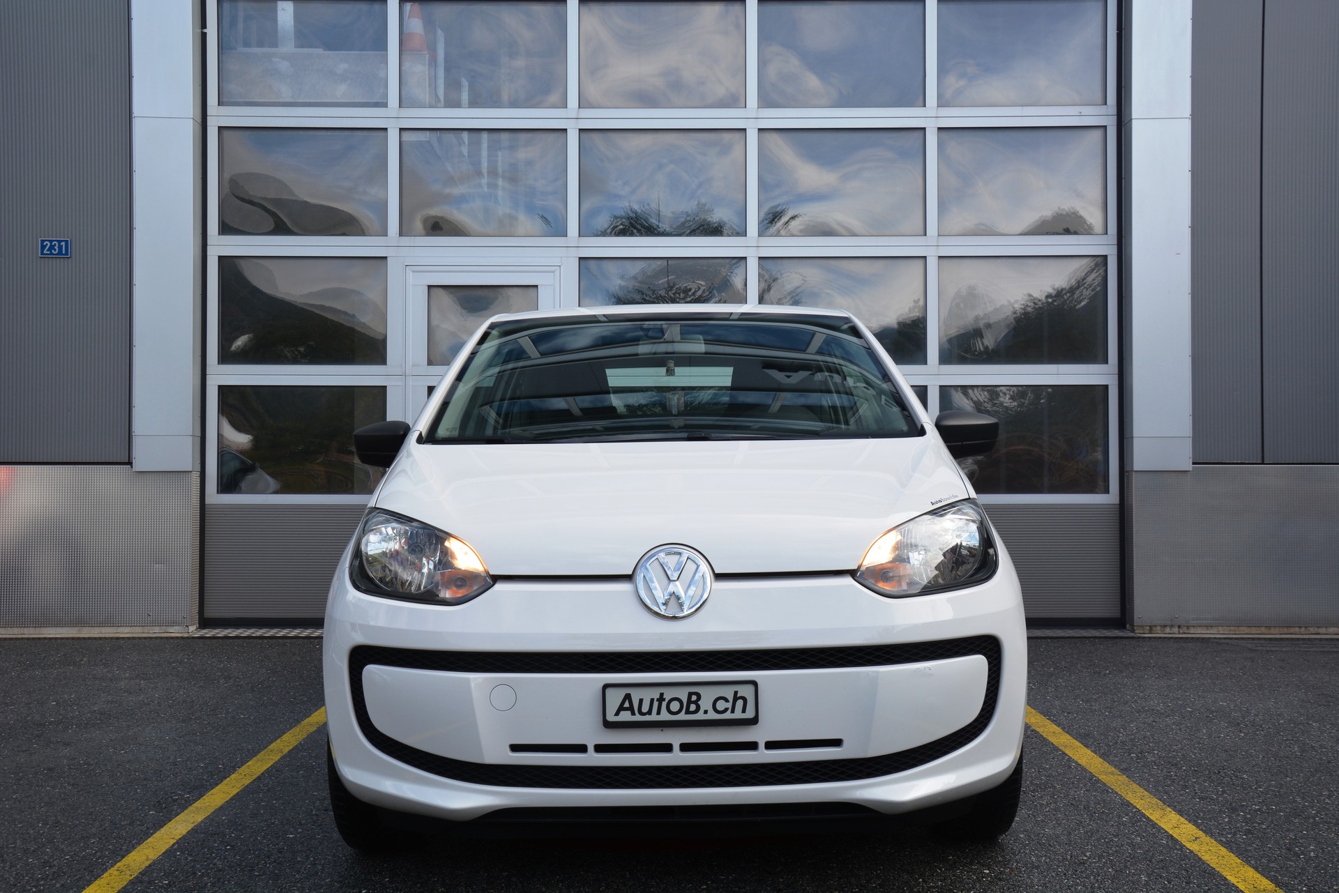 VW Up 1.0 take up-image-1