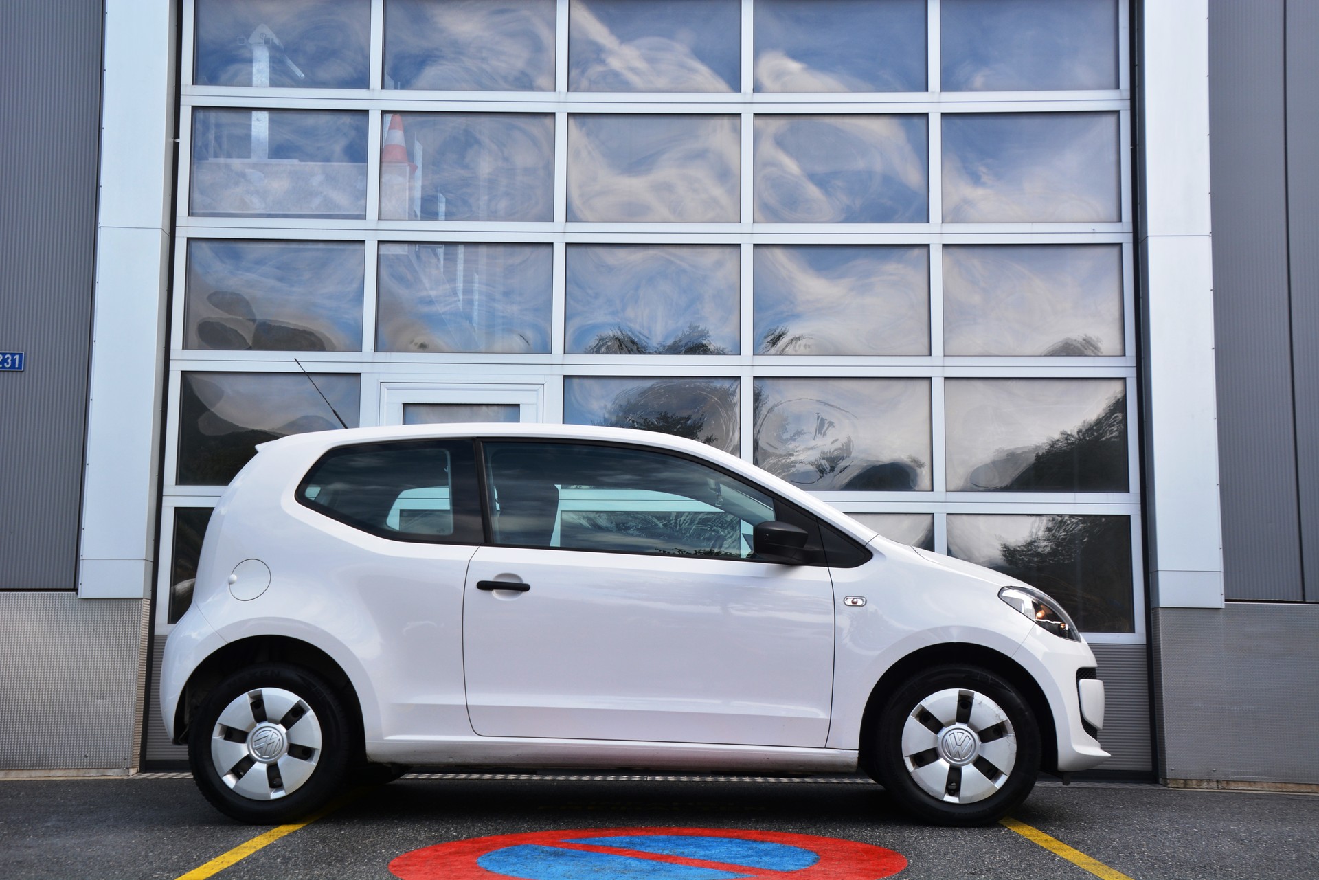 VW Up 1.0 take up-image-3