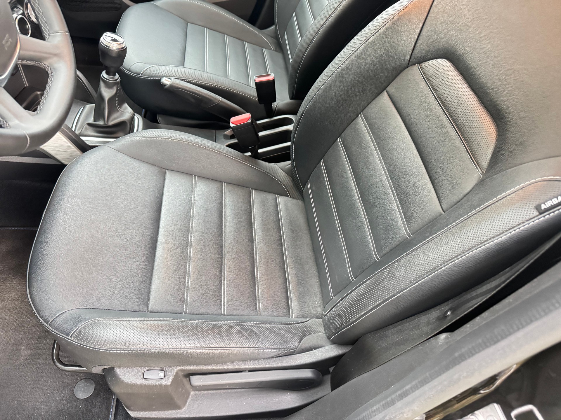 DACIA Duster dCi 115 Comfort 4x4-image-10