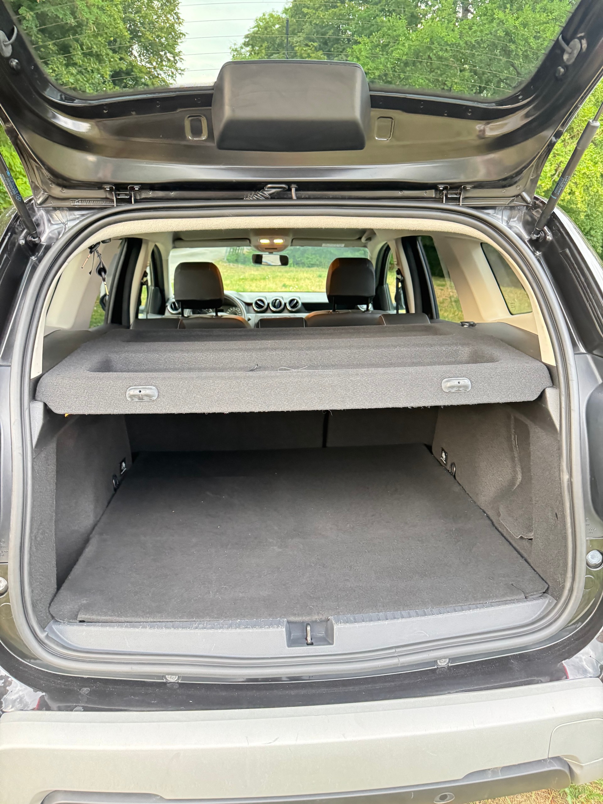 DACIA Duster dCi 115 Comfort 4x4-image-13