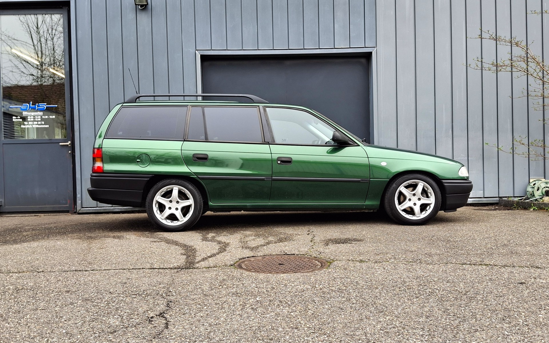 OPEL Astra Caravan 1.6i 16V Special-image-7