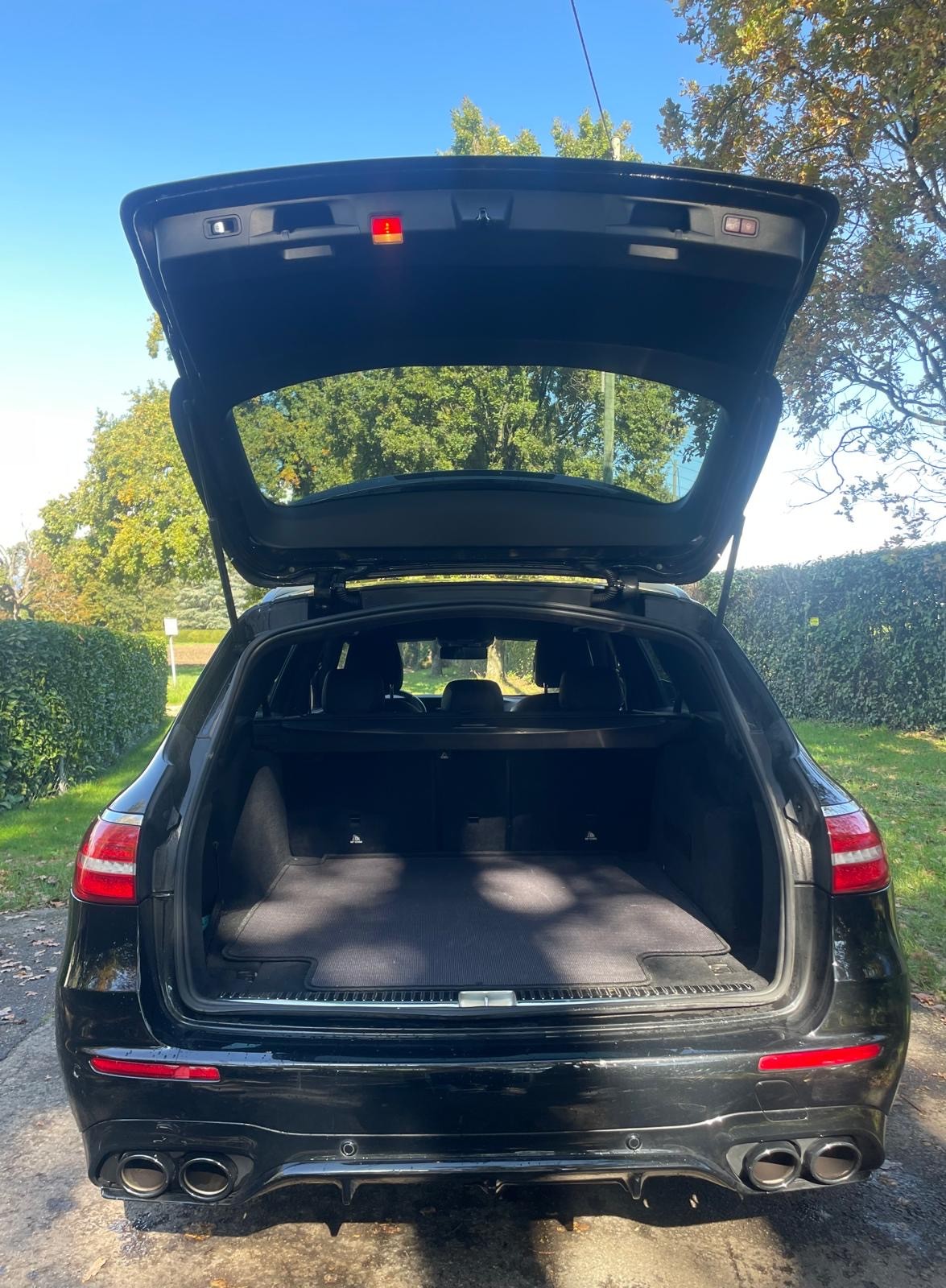 MERCEDES-BENZ E 53 AMG 4Matic 9G-Tronic-image-4
