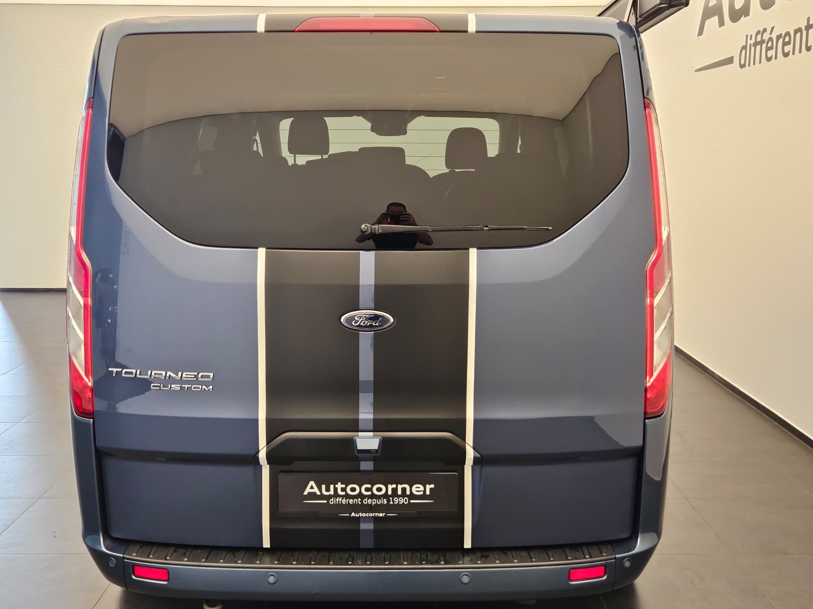 FORD Tourneo Custom 320 L1H1 Titanium-image-7