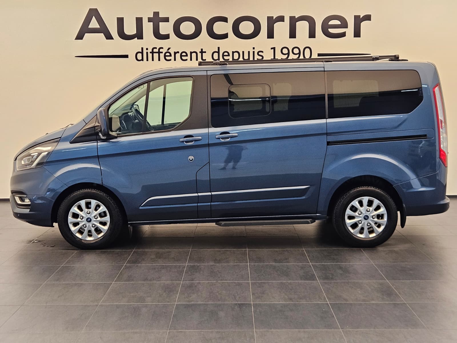 FORD Tourneo Custom 320 L1H1 Titanium-image-1