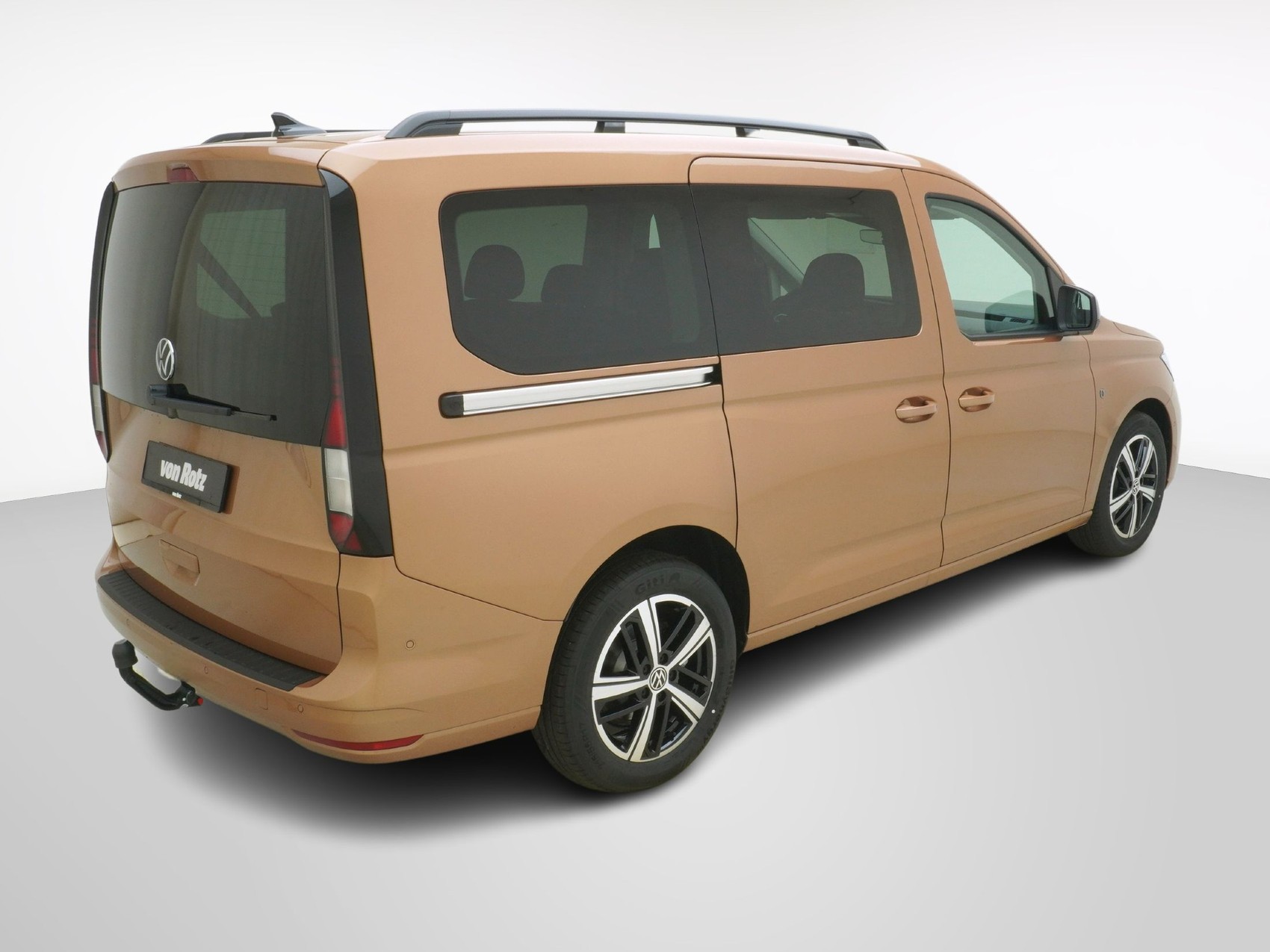 VW Caddy Maxi Outdoor 2.0 TDI 4Motion-image-4