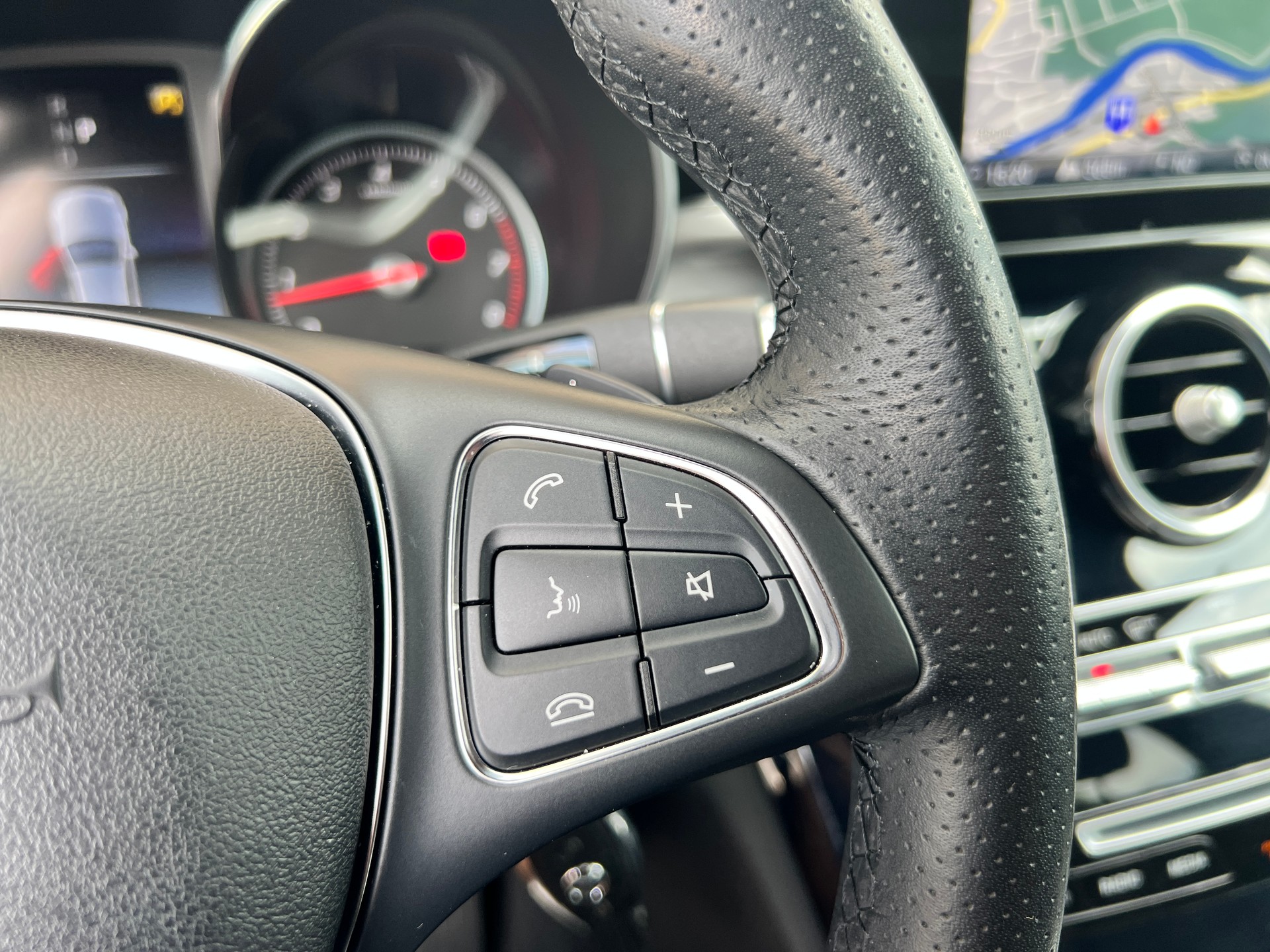 MERCEDES-BENZ C 180 9G-Tronic Avangarde-image-16