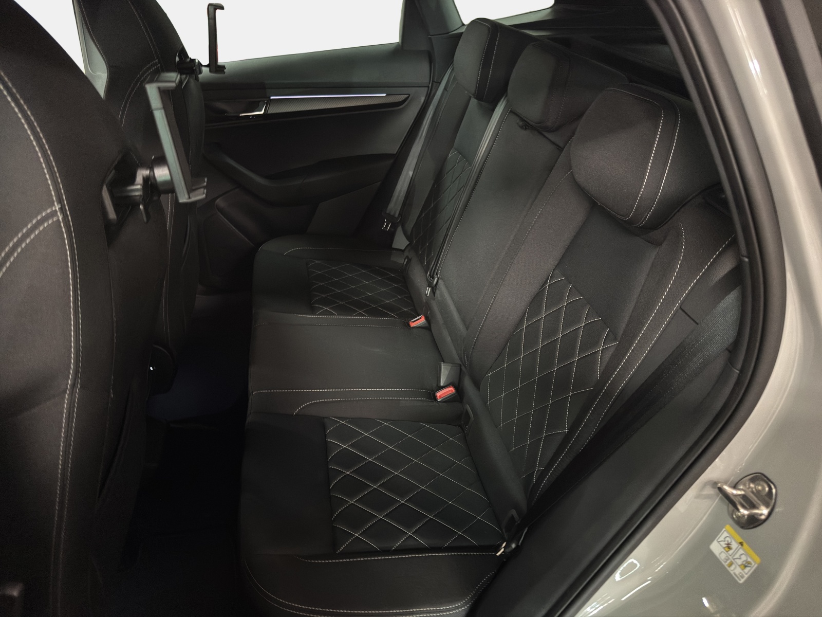 SKODA Karoq 2.0 TSI SportLine 4x4 DSG-image-15