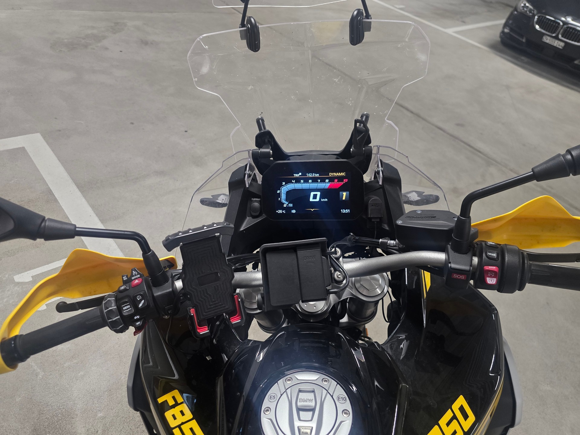 BMW F 850 GS Adventure-image-3