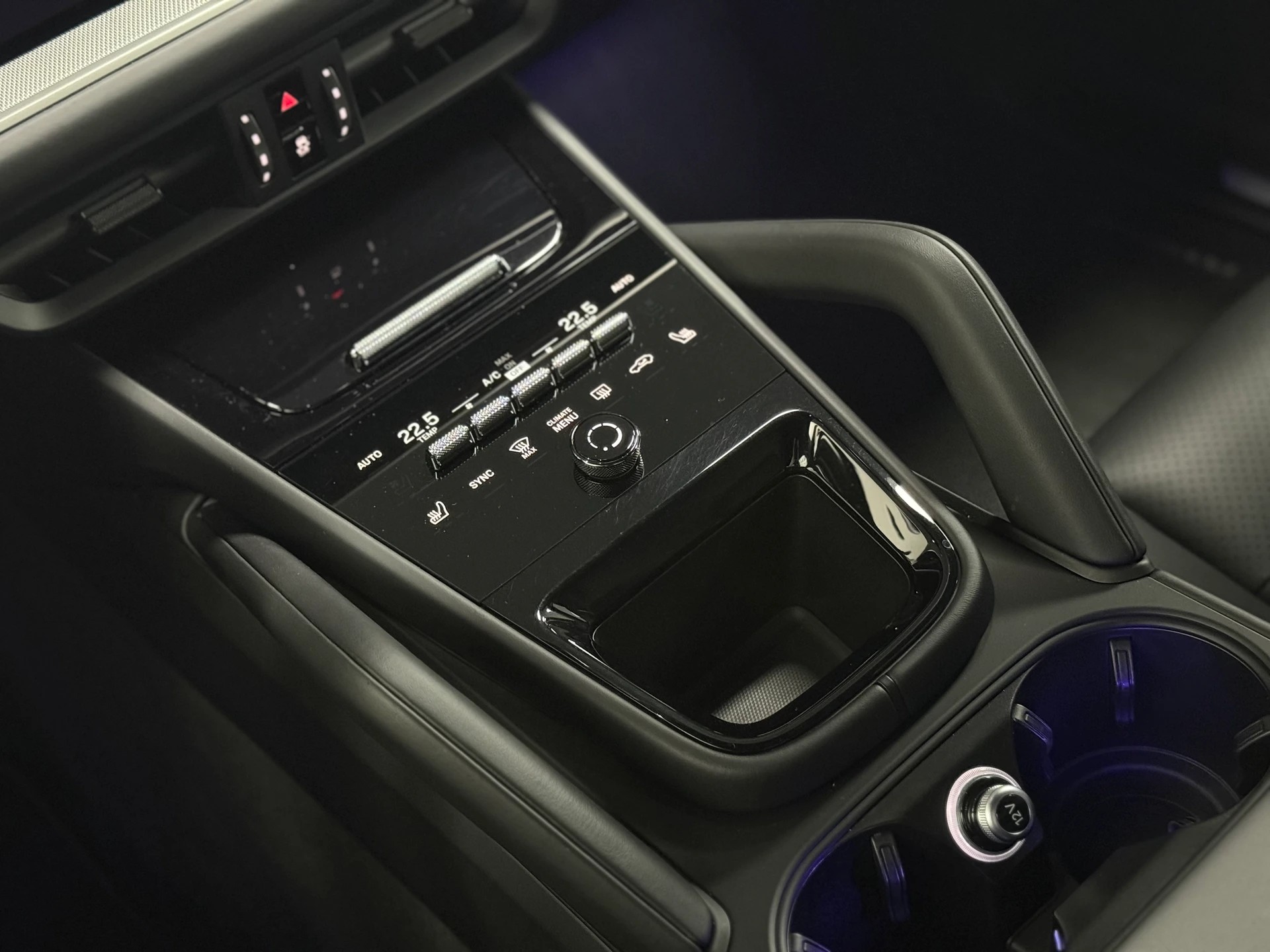 PORSCHE Cayenne Tiptronic-image-22