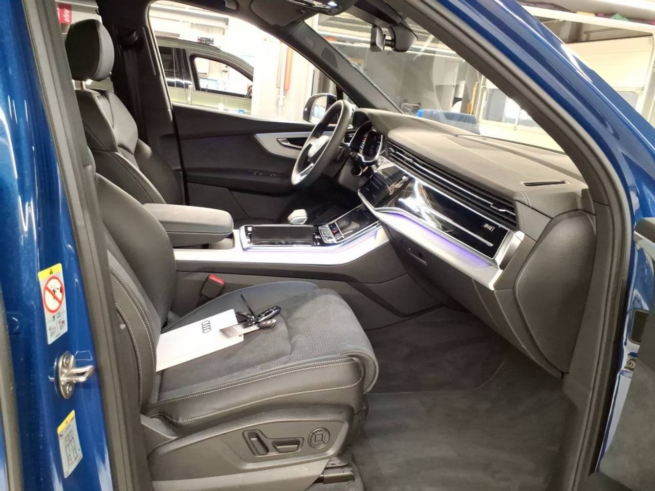 AUDI Q7 SUV TFSI quattro 250 kW S line tiptronic-image-6