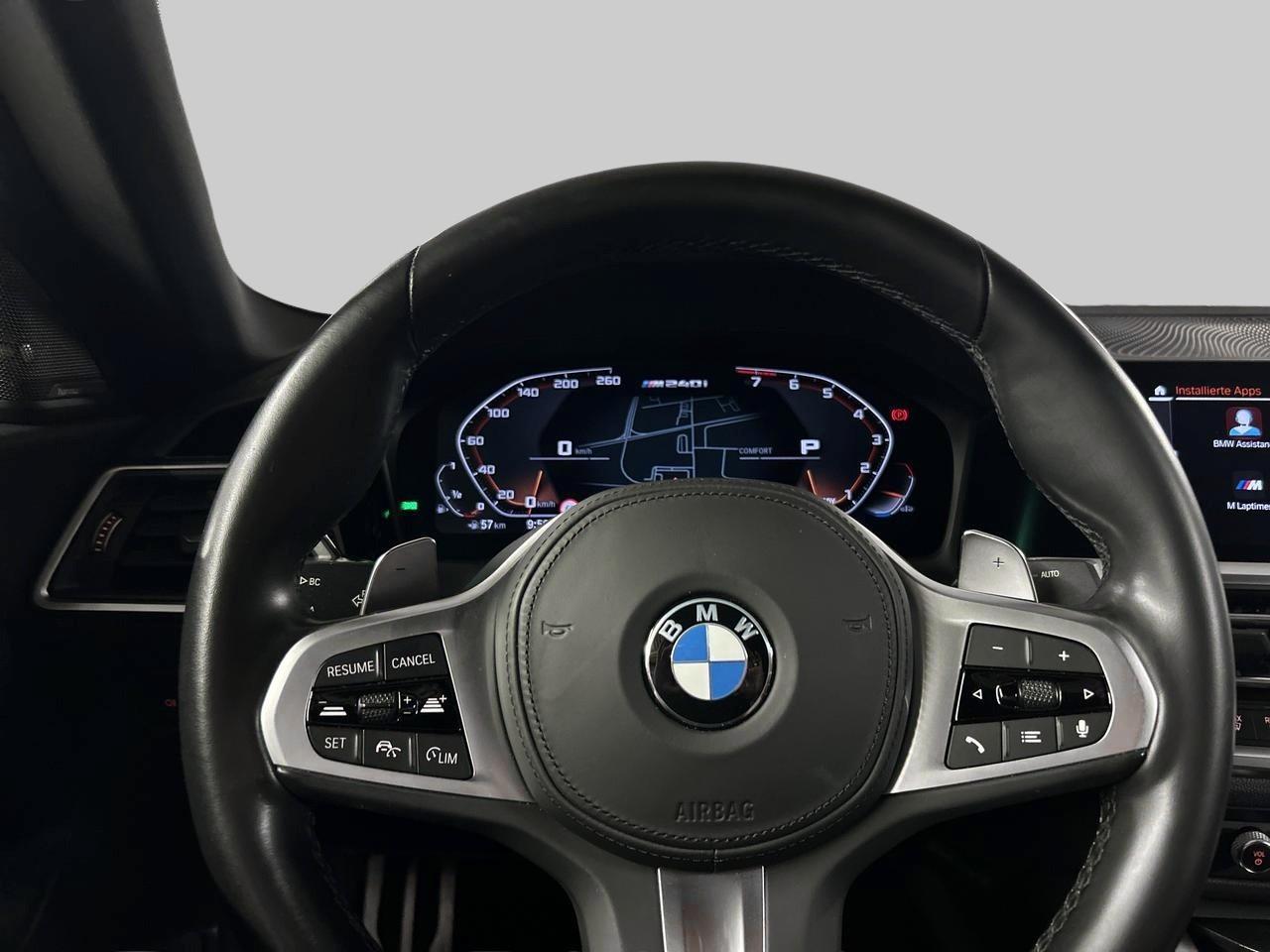 BMW M240i xDrive Coupé-image-14