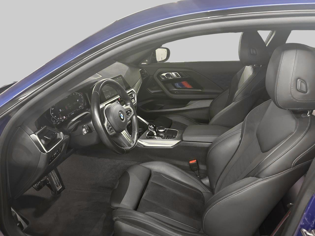 BMW M240i xDrive Coupé-image-12