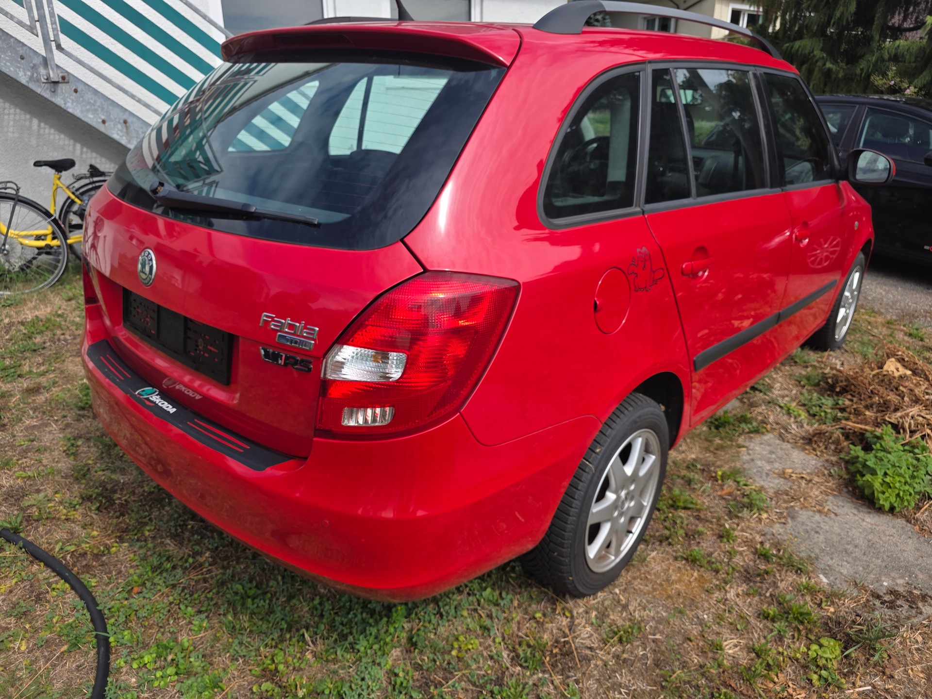 SKODA Fabia 1.6 TDI Ambiente-image-1