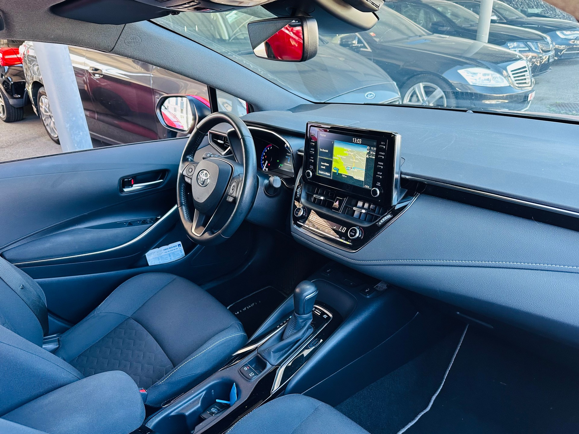 TOYOTA Corolla 1.8 HSD Trend e-CVT-image-13